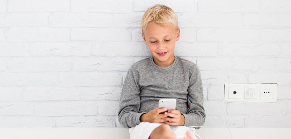 Tipps für Eltern: Wenn sich das Kind ein Smartphone wünscht